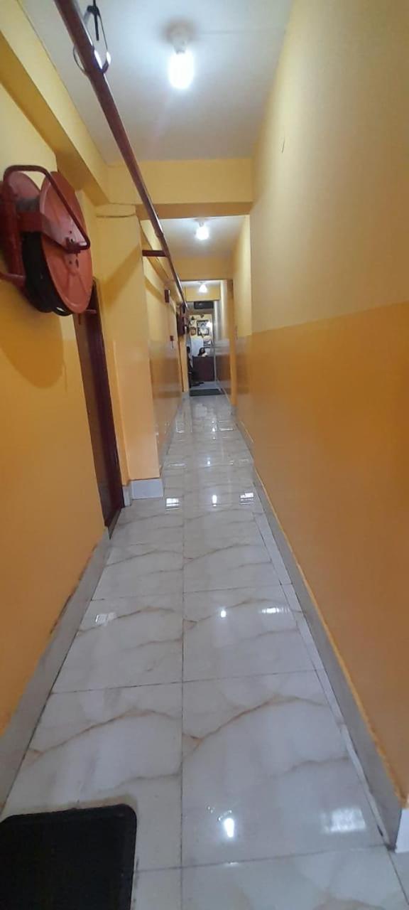 Narendra Niketan Hotell Kolkata Eksteriør bilde