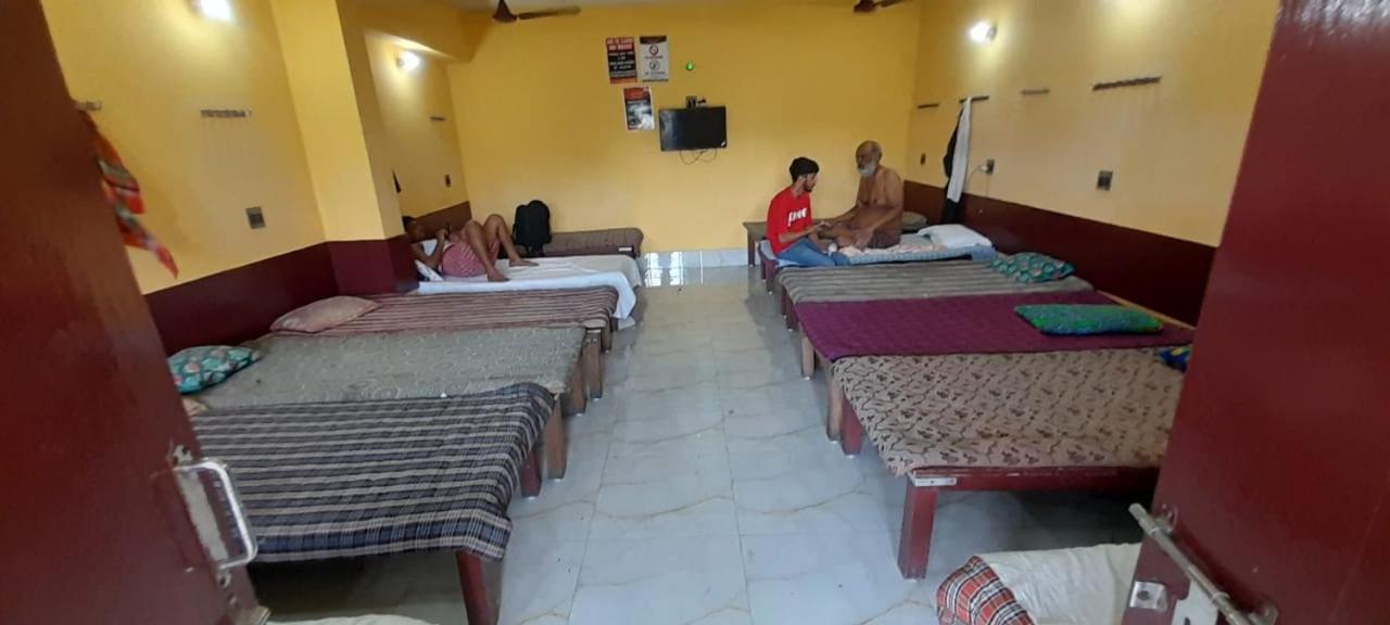 Narendra Niketan Hotell Kolkata Eksteriør bilde
