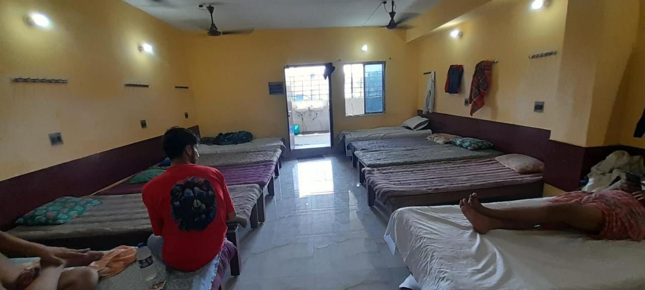 Narendra Niketan Hotell Kolkata Eksteriør bilde