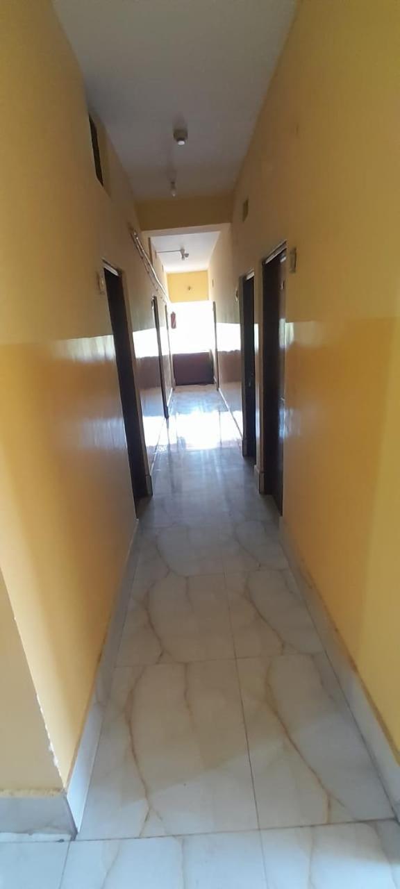 Narendra Niketan Hotell Kolkata Eksteriør bilde