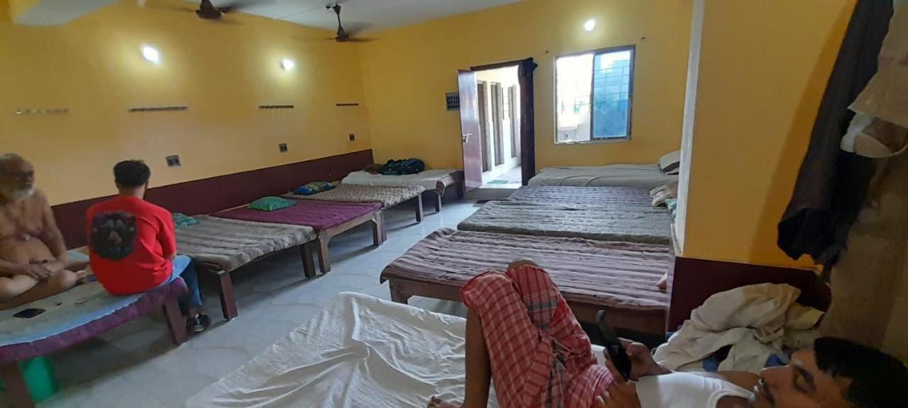 Narendra Niketan Hotell Kolkata Eksteriør bilde