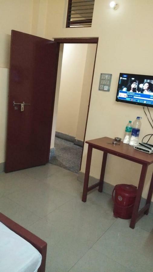 Narendra Niketan Hotell Kolkata Eksteriør bilde